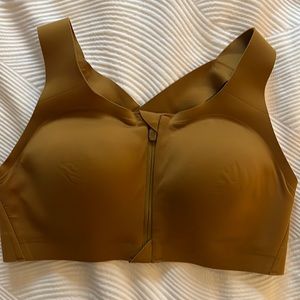 NWOT Lululemon INVIGORATE SPORTS BRA, size 34D
